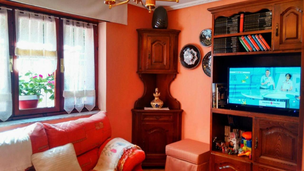 Apartamentos Huerta Carua I Y II Piloña Eksteriør bilde
